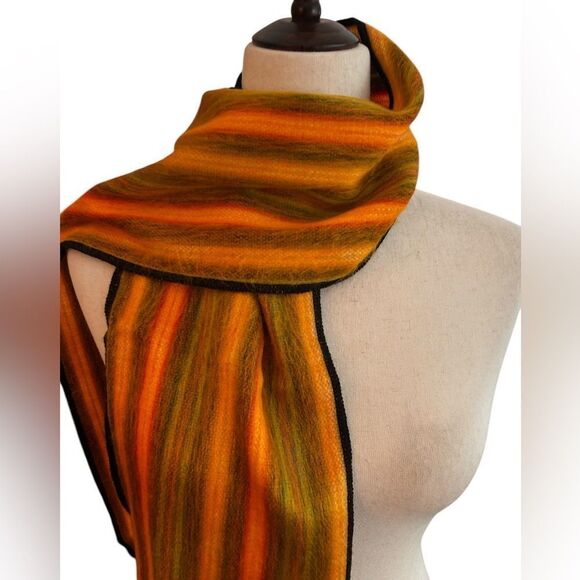 Beautiful alpaca scarf from Ecuador so soft and warm! - Picture 1 of 7